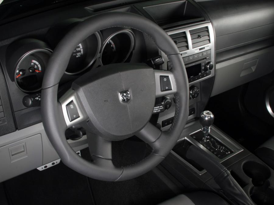  Dodge Nitro by Startech 2006 года  (фото 20 из 32)